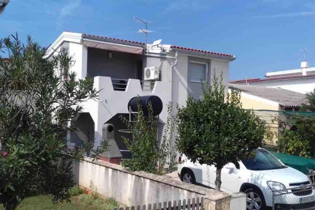 Apartment Mona Vir Εξωτερικό φωτογραφία